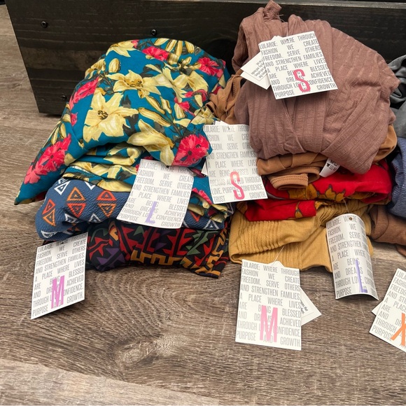 BOGO | LuLaRoe Lot | 14 Items | MIXED SIZING - Picture 2 of 4